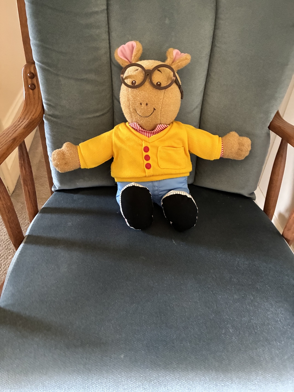 Hasbro Playskool Arthur Stuffed Animal - Talks!